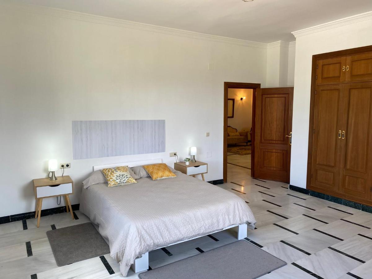Villa 20 adultos Pool 15 x 8 AC Parking gratuito Acceso carretera Sin vecinos Álora Exterior foto