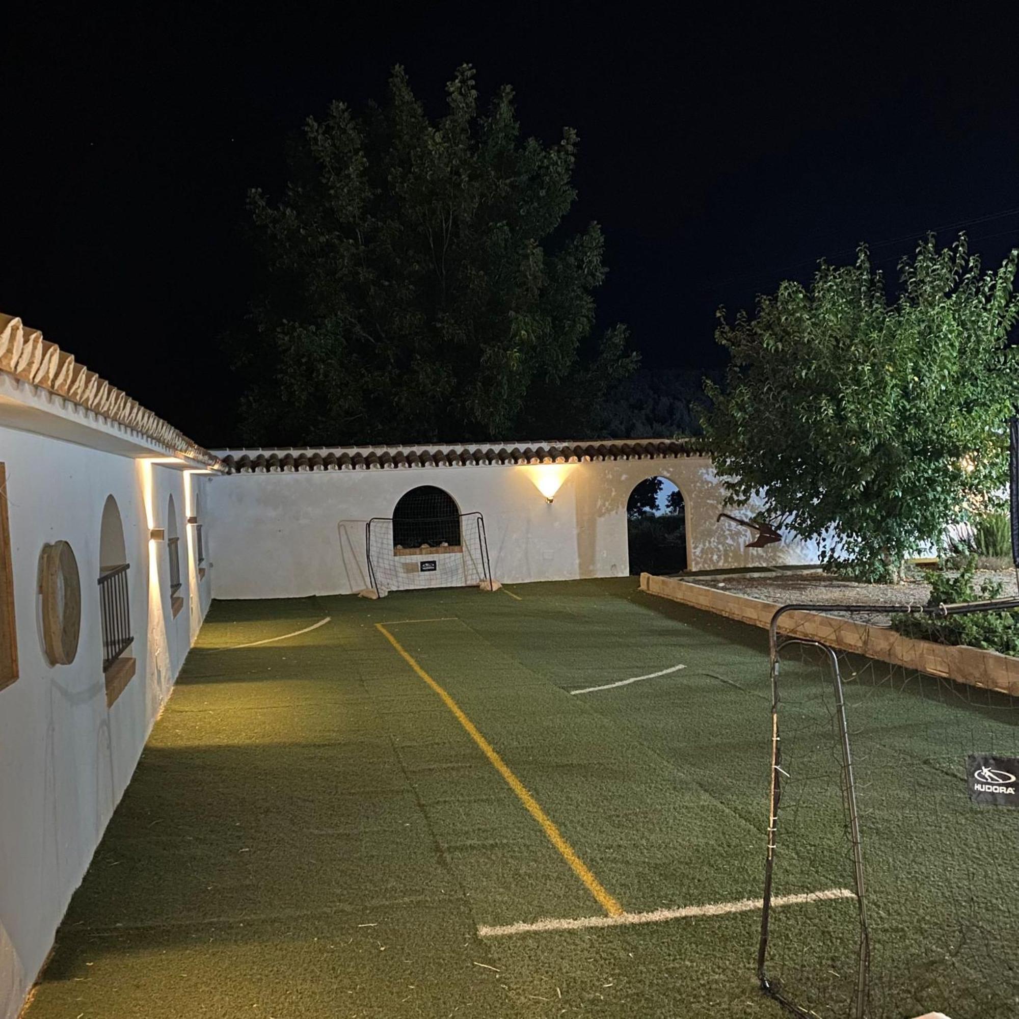 Villa 20 adultos Pool 15 x 8 AC Parking gratuito Acceso carretera Sin vecinos Álora Exterior foto