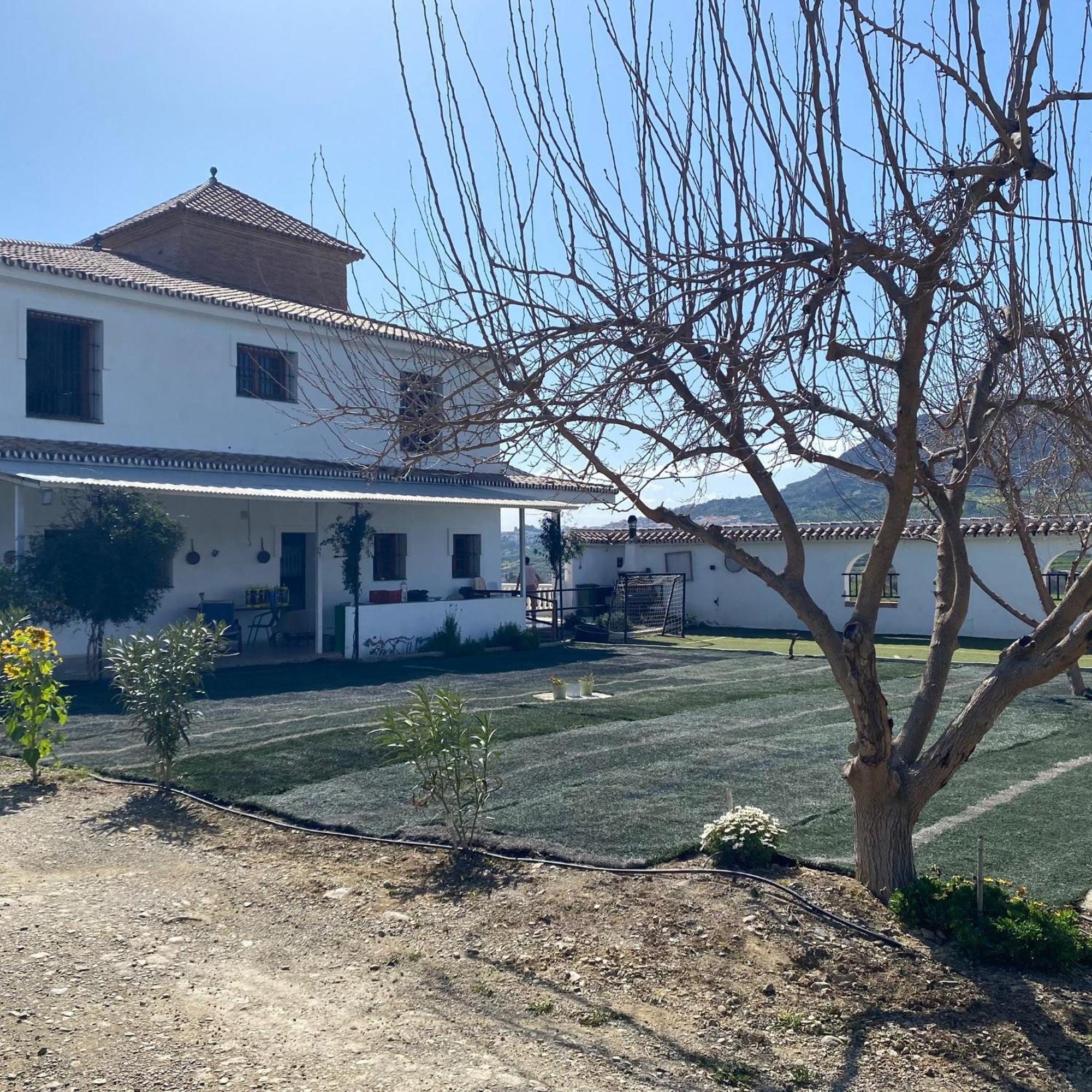 Villa 20 adultos Pool 15 x 8 AC Parking gratuito Acceso carretera Sin vecinos Álora Exterior foto